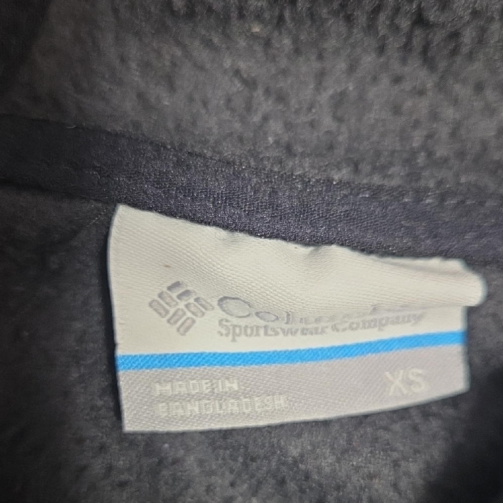 Columbia Hooded Black Fleece Jacket - Picture 2 of 3
